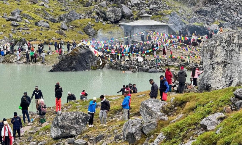 Explore the beauty and spirituality of Solukhumbu’s Dudhkunda